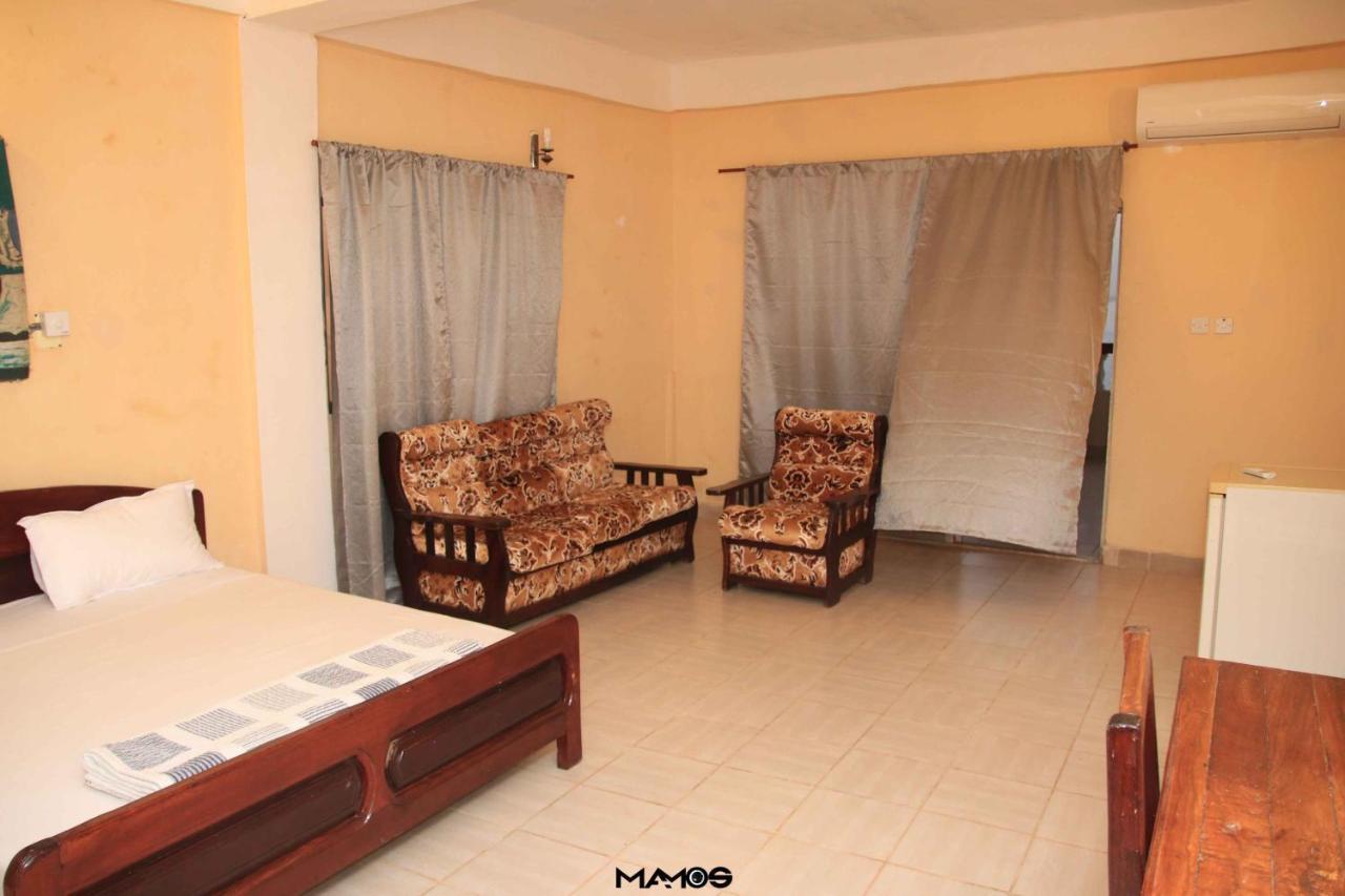 Atlanticoast Residence Bakau Exterior photo